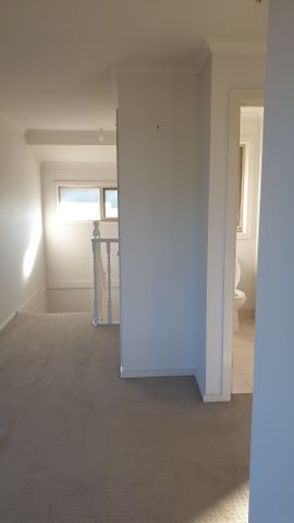 Donvale - Photo 3