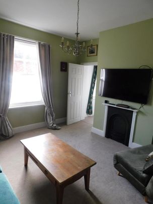 2 bedroom townhouse to rent - Photo 1