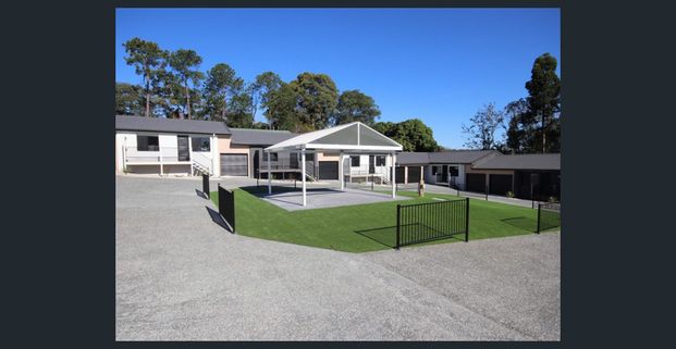 Hidden Gem in Holland Park - Photo 1