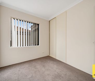 CHARMING VILLA IN NOLLAMARA - Photo 1