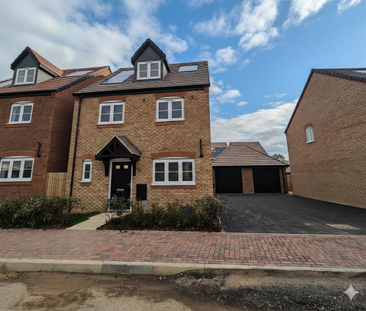 4 bedroom semi-detached house to rent - Photo 1