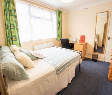 1 bedroom in a house share to rent - Photo 6