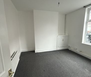 2 Bed End Terrace, Brantwood Terrace, M9 - Photo 4