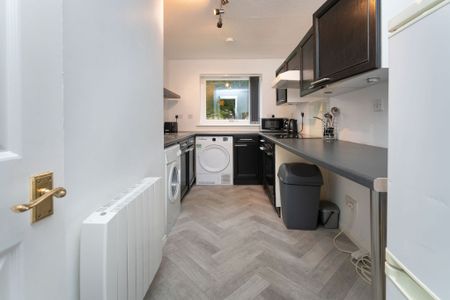 Flat 1, 4 Riverview Place - Photo 5