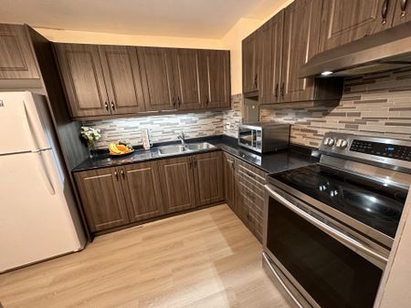 For Lease - 735 Don Mills Road Unit# 201, Toronto, Ontario - Photo 3