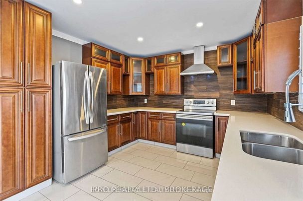 For Lease - 8357 Beaverdams Road, Niagara Falls, Ontario - Photo 1