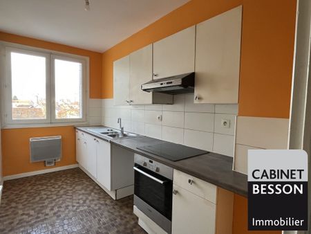 Location Appartement 4 pièces 72m² ST MARTIN D HERES 38400 - Photo 2