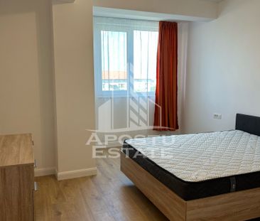 Apartament cu 2 camere de inchiriat, loc de parcare, zona Soarelui - Fotografie 4