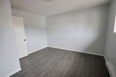 1 22, 8th Street, Moncton, NB, E1C 6K7, Canada - Photo 3