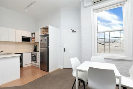 LIGHT & BRIGHT WITH LARGE BALCONY - Photo 3