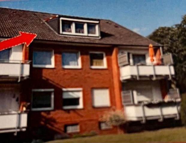 Gemütliche 2 1/2 Dachgeschosswohnung - Photo 1