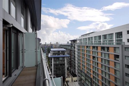 2 bedroom penthouse to rent - Photo 5