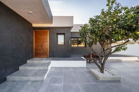 3 bedroom luxury Villa for rent in San Pedro de Alcántara, Andalusia - Photo 4