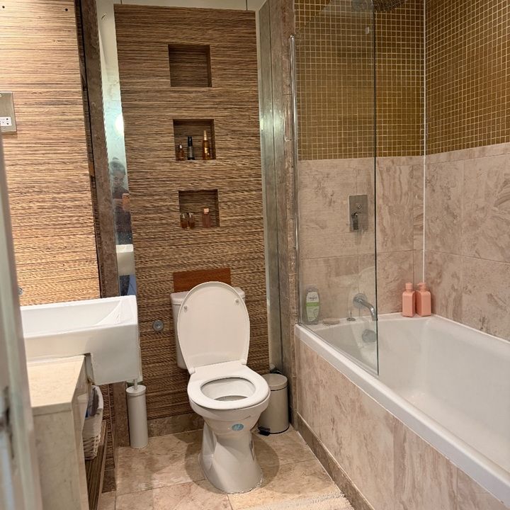 1 Bed Flat, Limeharbour, E14 - Photo 1
