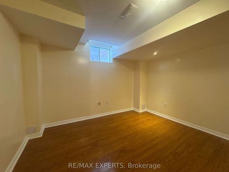 5 Cadillac Crescent #(Basement) - Photo 4