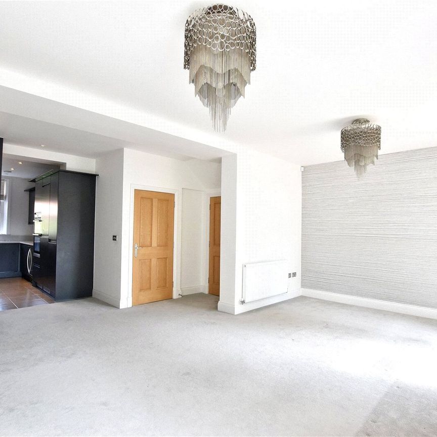 Bloomesbury Avenue, Didsbury, Manchester, M20 2BN - Photo 1