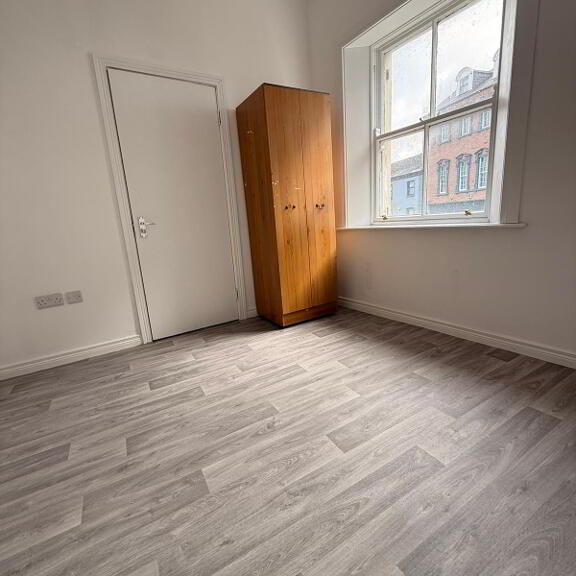 Unit B, 10 Waterloo Street, Derry/Londonderry, Cityside, BT48 6HE - Photo 1