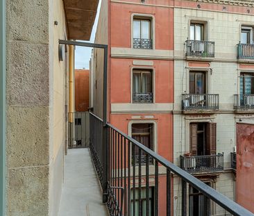 Beautiful 3-Bedroom Apartment Designed in the 1900´s - Photo 1