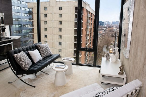 For Lease - 111 Bathurst Street Unit# 706, Toronto, Ontario - Photo 1