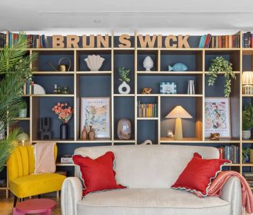 Premium 3 Bed Apartment - Photo 4