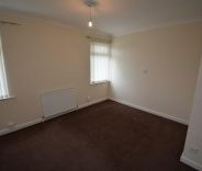 3 bed House - Mid Terrace for Rent - Photo 1