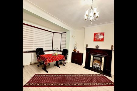 Room in a Shared House, Perth Road, IG2 - Photo 2