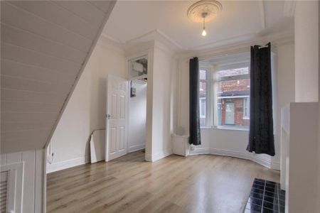 2 bedroom end of terrace house to rent - Photo 3