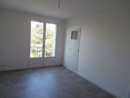 Location Appartement 1 pièce 17m² RENNES 35700 - Photo 2