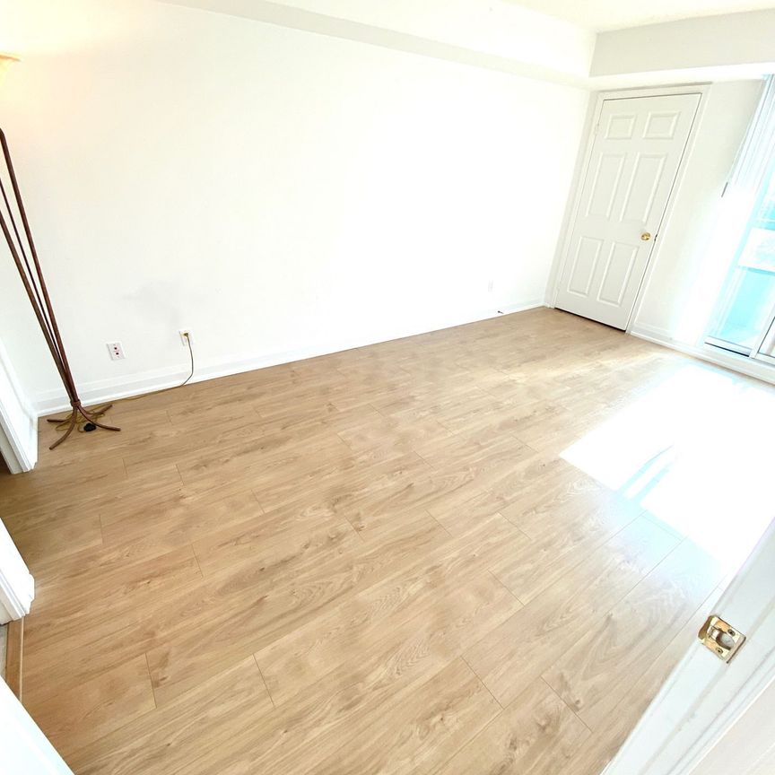For Lease - 8 Hillcrest Avenue Unit# 2101, Toronto, Ontario - Photo 1