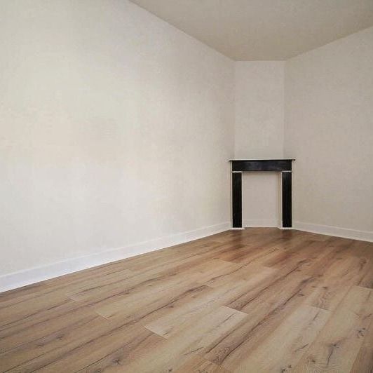 Appartement te huur in Elsene voor € 950 met 1 slaapkamer - Photo 1
