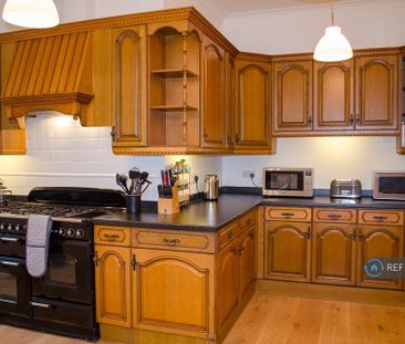 1 bedroom in a house share to rent - Photo 6