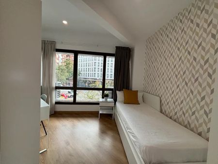 Carrer de Sicília, Barcelona, Catalonia 08025 - Photo 4