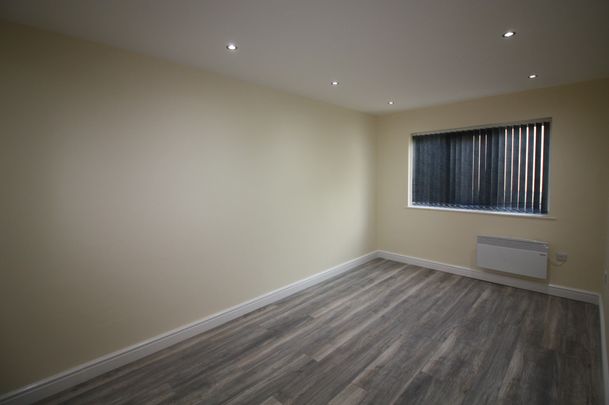 Jubilee House, Leeds, LS7 - Photo 1