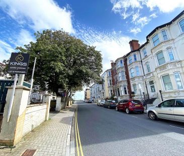 4 bedroom ground floor maisonette to rent - Photo 6