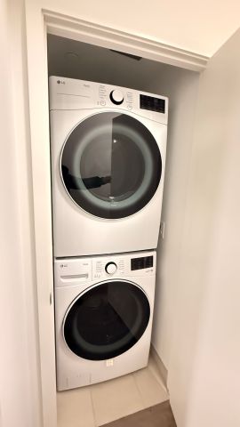 For Lease - 395 Square One Drive Unit# 4001, Mississauga, Ontario - Photo 4