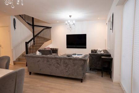 Södertälje - 5rok - tillsv - 23.000kr/mån - Foto 4