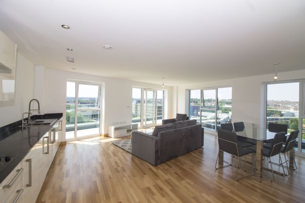 3 bedroom apartment to rent - Photo 1