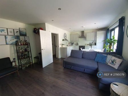 1 bedroom flat to rent - Photo 2
