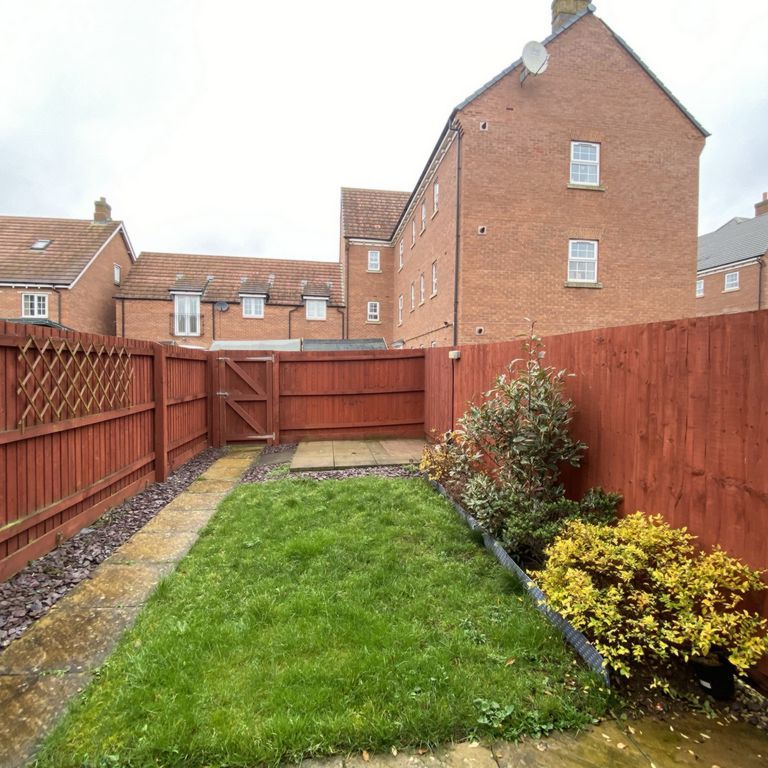 2 Bedroom Terraced - Photo 1