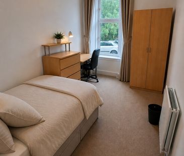 4 Bed Flat, Elderslie Street, G3 - Photo 4