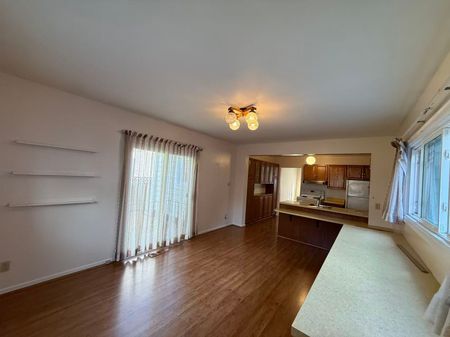 For Lease - 274 Elmwood Avenue, Toronto, Ontario - Photo 2