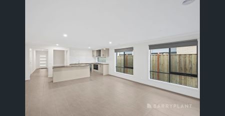 Near New 4 Bedroom Home - Photo 5