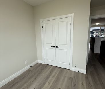 For Lease - 13 Keystone Trail, Welland, Ontario - Photo 3