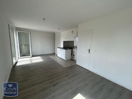 Location Appartement 2 pièces 46m² CORBEIL ESSONNES 91100 - Photo 2