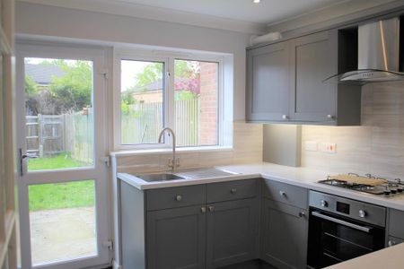 2 bedroom terraced house to rent - Photo 3