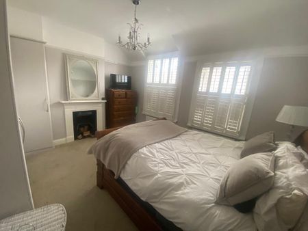 3 Bed Terraced House, Croydon, CR0 - Photo 3