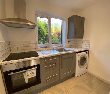 2 bedroom maisonette to rent - Photo 5