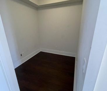 1806 181 Wynford Drive - Photo 2