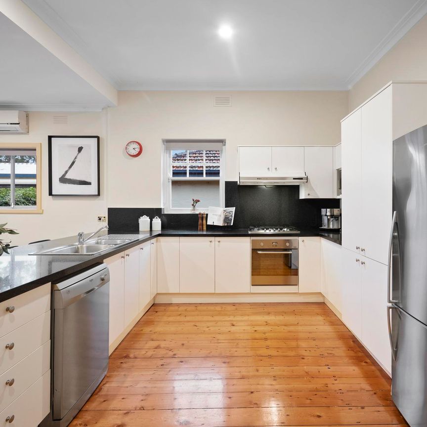 11 Bellevue Avenue, Malvern East VIC 3145 - House For Rent | Domain - Photo 1
