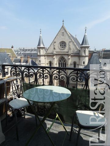 Apartment Paris Balcony on Arts et Metiers - Photo 2